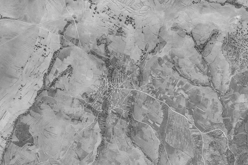 Ortofoto de 1956-1957 del núcleo de Serradilla del Llano