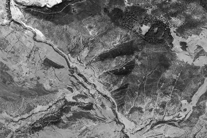 Ortofoto de 1956-1957 del núcleo de Cabezón de Liébana