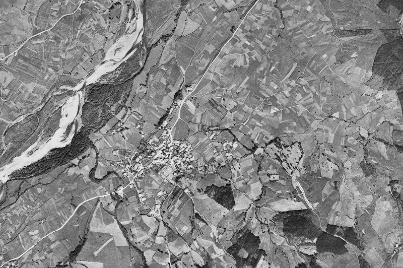 Ortofoto de 1956-1957 del núcleo de Mazcuerras