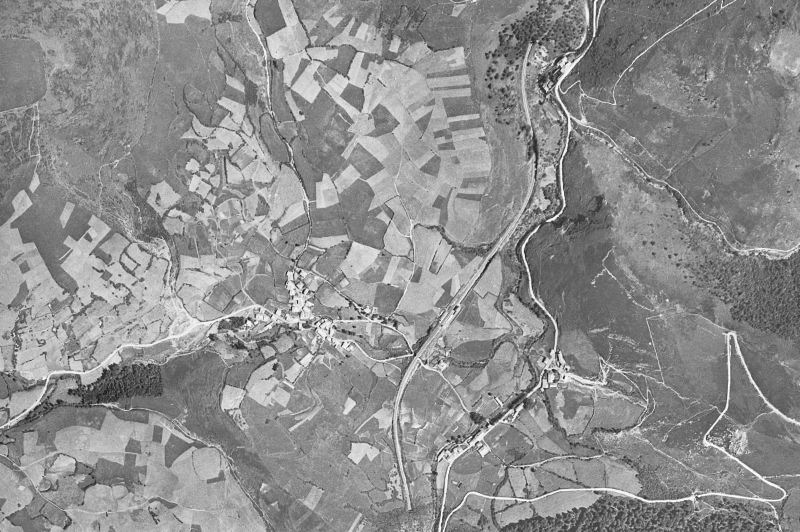 Ortofoto de 1956-1957 del núcleo de Pesquera