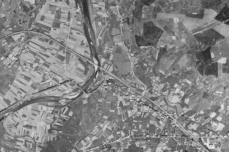 Ortofoto de 1956-1957 del núcleo de Piélagos