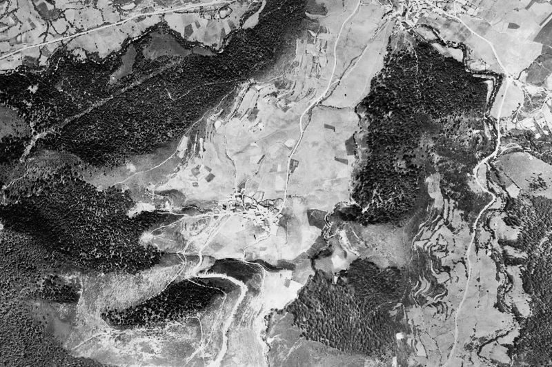 Ortofoto de 1956-1957 del núcleo de Polaciones