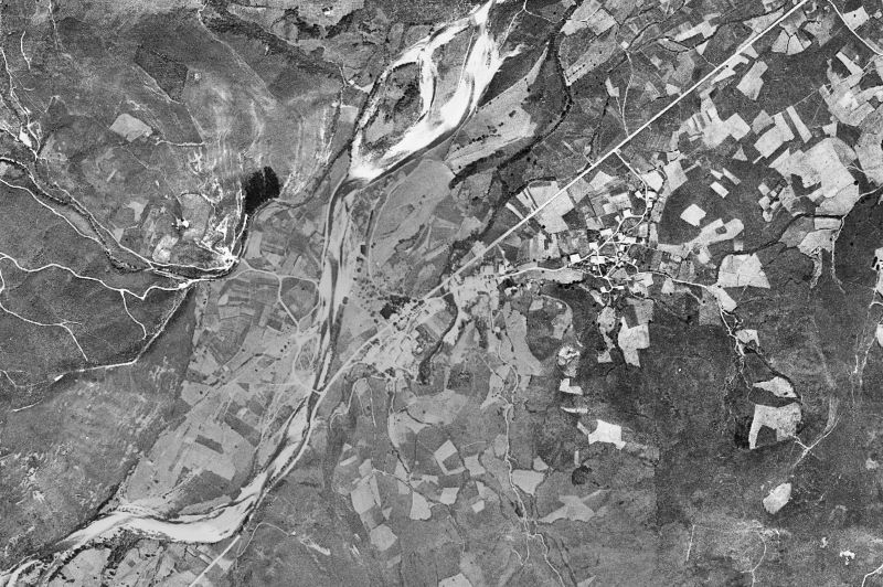 Ortofoto de 1956-1957 del núcleo de Ruente