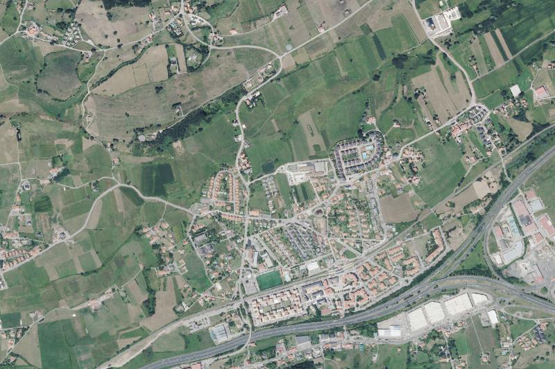 Ortofoto actual del núcleo de Santa Cruz de Bezana