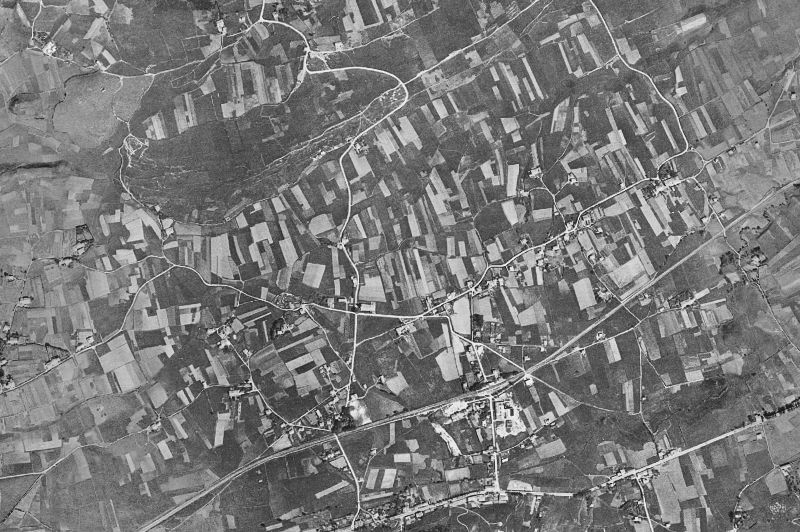 Ortofoto de 1956-1957 del núcleo de Santa Cruz de Bezana