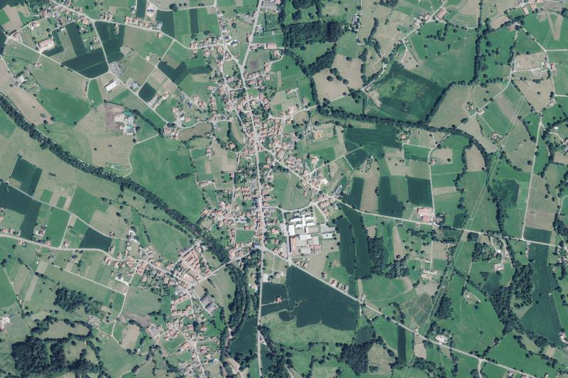 Ortofoto actual del núcleo de Santa María de Cayón