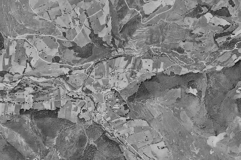Ortofoto de 1956-1957 del núcleo de Vega de Pas