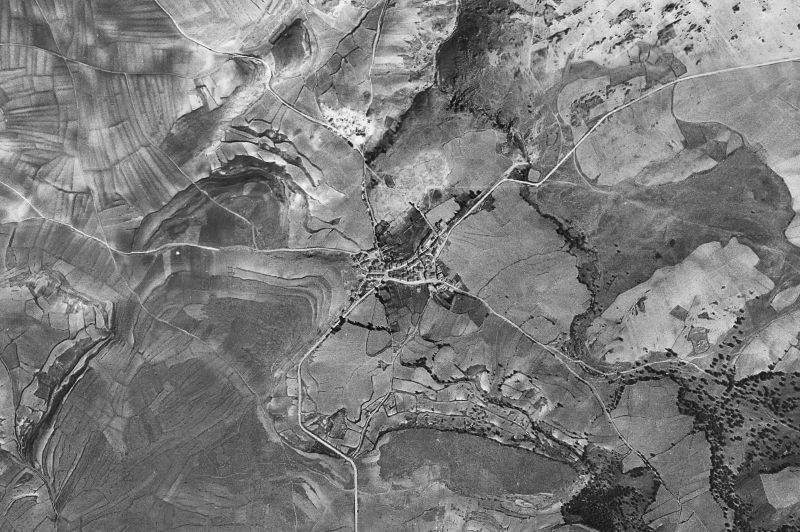 Ortofoto de 1956-1957 del núcleo de Adrada de Pirón