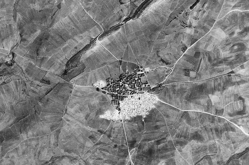 Ortofoto de 1956-1957 del núcleo de Armuña