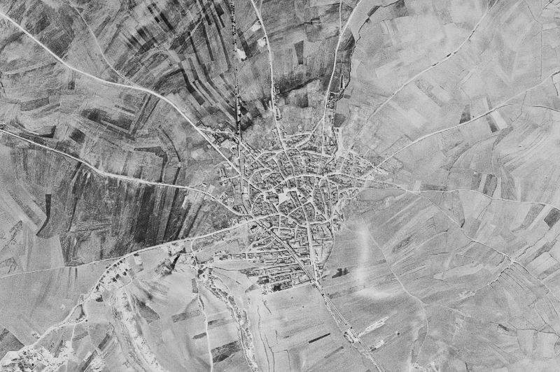 Ortofoto de 1956-1957 del núcleo de Carbonero el Mayor