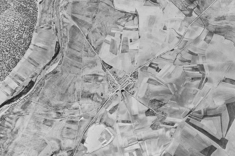 Ortofoto de 1956-1957 del núcleo de Donhierro