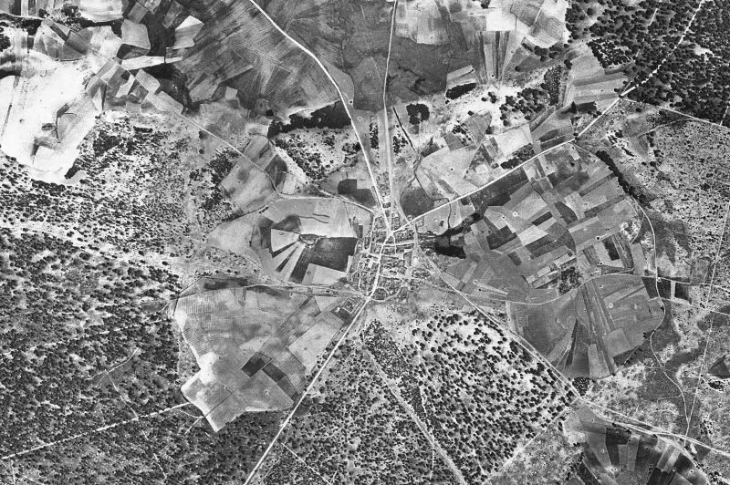Ortofoto de 1956-1957 del núcleo de Fuente el Olmo de Íscar