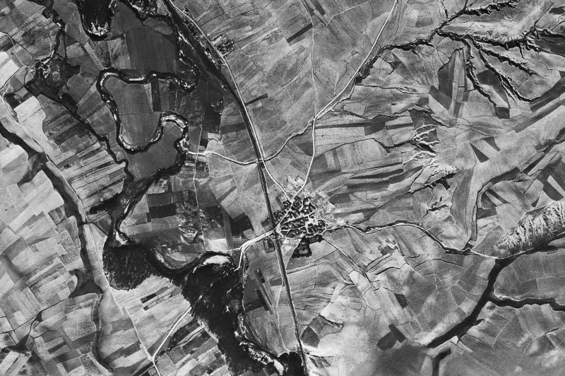 Ortofoto de 1956-1957 del núcleo de Hontanares de Eresma