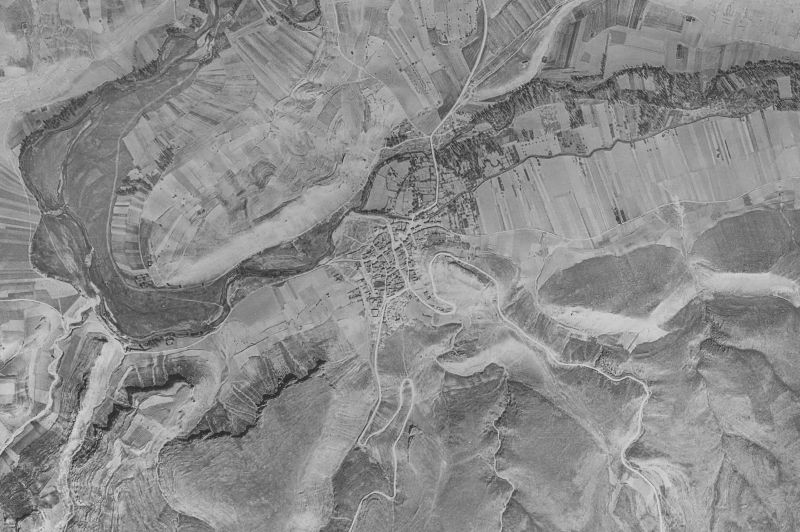 Ortofoto de 1956-1957 del núcleo de Montejo de la Vega de la Serrezuela
