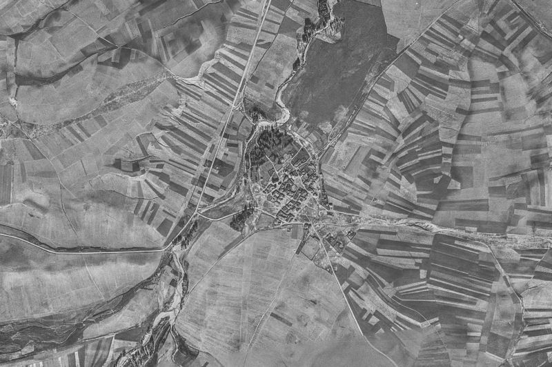 Ortofoto de 1956-1957 del núcleo de Riaguas de San Bartolomé