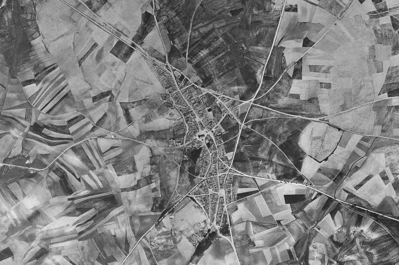 Ortofoto de 1956-1957 del núcleo de Santiuste de San Juan Bautista