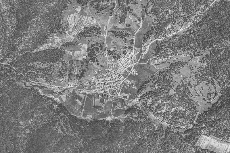 Ortofoto de 1956-1957 del núcleo de Navaleno
