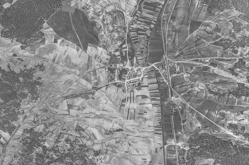 Ortofoto de 1956-1957 del núcleo de Tardelcuende