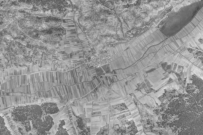 Ortofoto de 1956-1957 del núcleo de Valdenebro