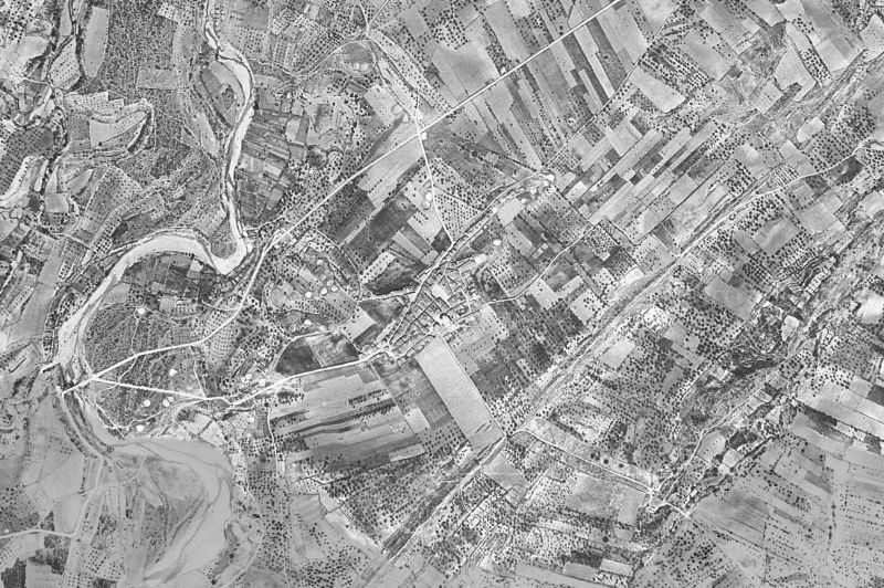 Ortofoto de 1956-1957 del núcleo de Arnes
