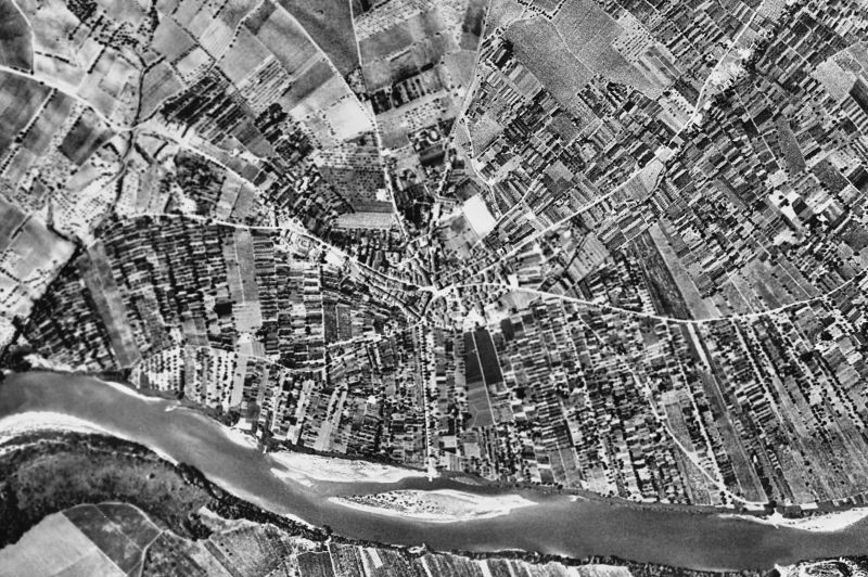 Ortofoto de 1956-1957 del núcleo de Benissanet