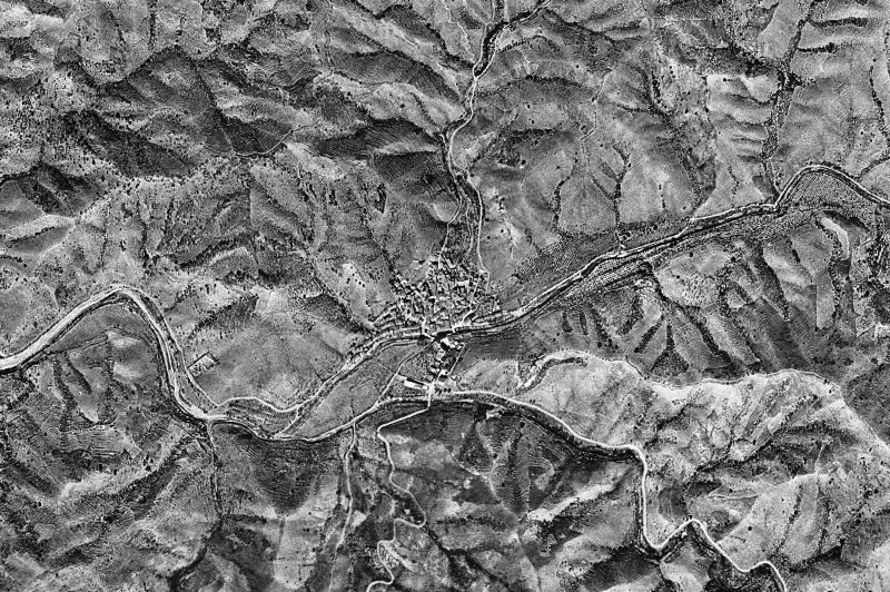 Ortofoto de 1956-1957 del núcleo de Porrera