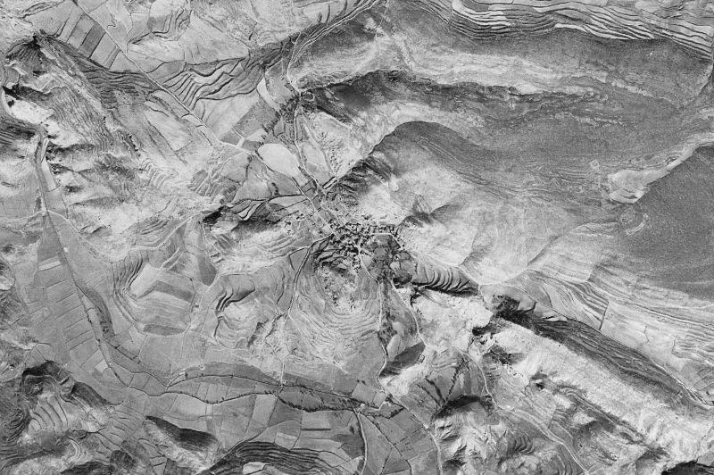Ortofoto de 1956-1957 del núcleo de Alpeñés