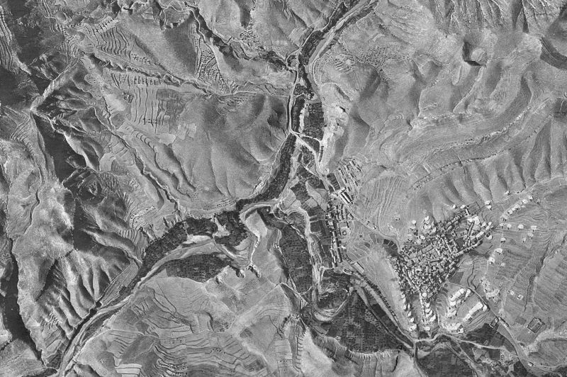 Ortofoto de 1956-1957 del núcleo de Ariño