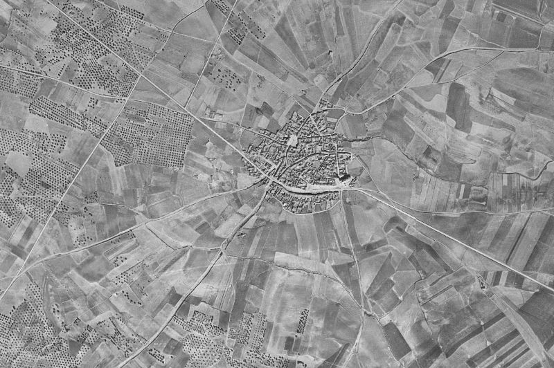 Ortofoto de 1956-1957 del núcleo de Cedillo del Condado