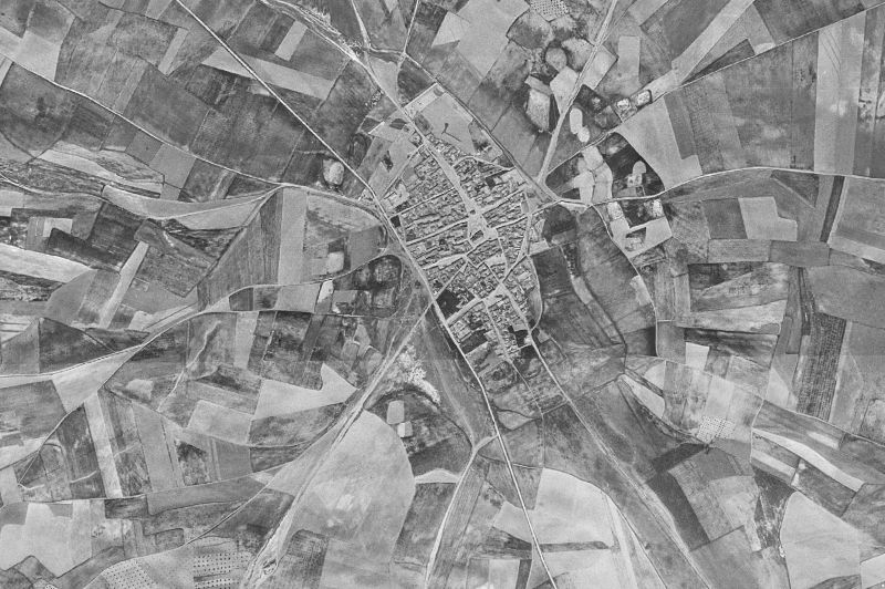 Ortofoto de 1956-1957 del núcleo de Magán