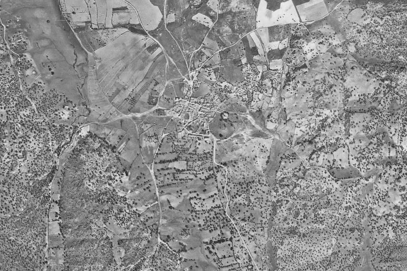 Ortofoto de 1956-1957 del núcleo de Montesclaros
