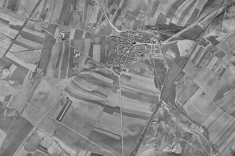 Ortofoto de 1956-1957 del núcleo de Yuncler