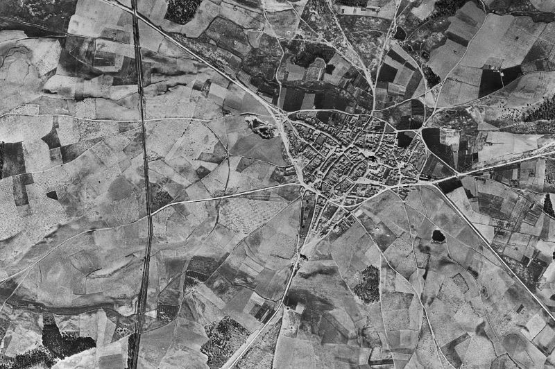 Ortofoto de 1956-1957 del núcleo de Alcazarén