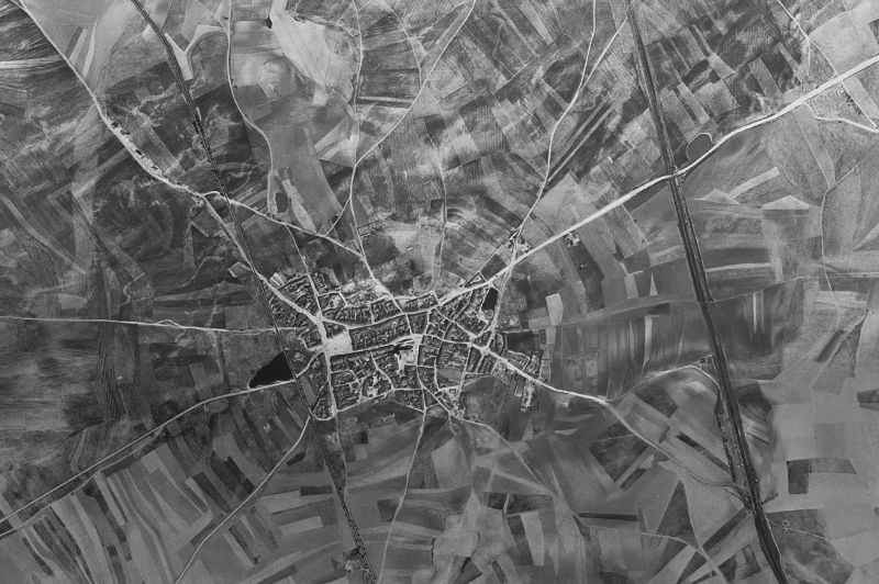Ortofoto de 1956-1957 del núcleo de Ataquines