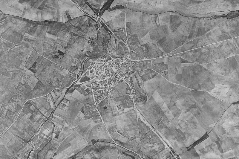 Ortofoto de 1956-1957 del núcleo de Ceinos de Campos
