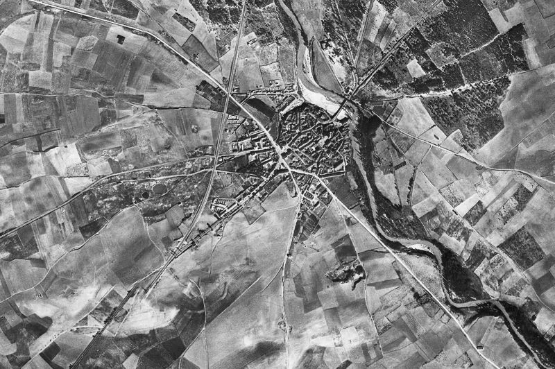 Ortofoto de 1956-1957 del núcleo de Mojados