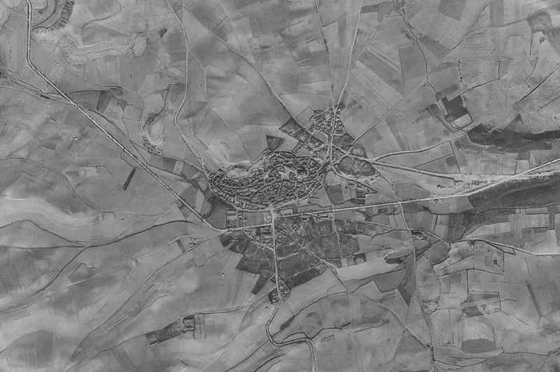 Ortofoto de 1956-1957 del núcleo de Mucientes