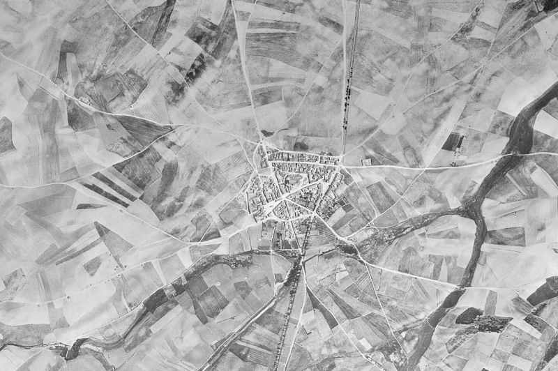 Ortofoto de 1956-1957 del núcleo de Rubí de Bracamonte