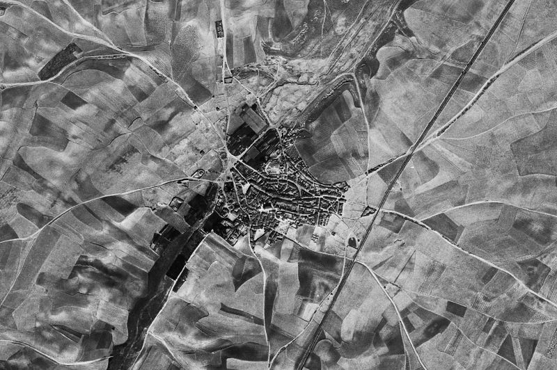 Ortofoto de 1956-1957 del núcleo de Siete Iglesias de Trabancos