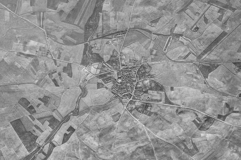 Ortofoto de 1956-1957 del núcleo de Villamuriel de Campos