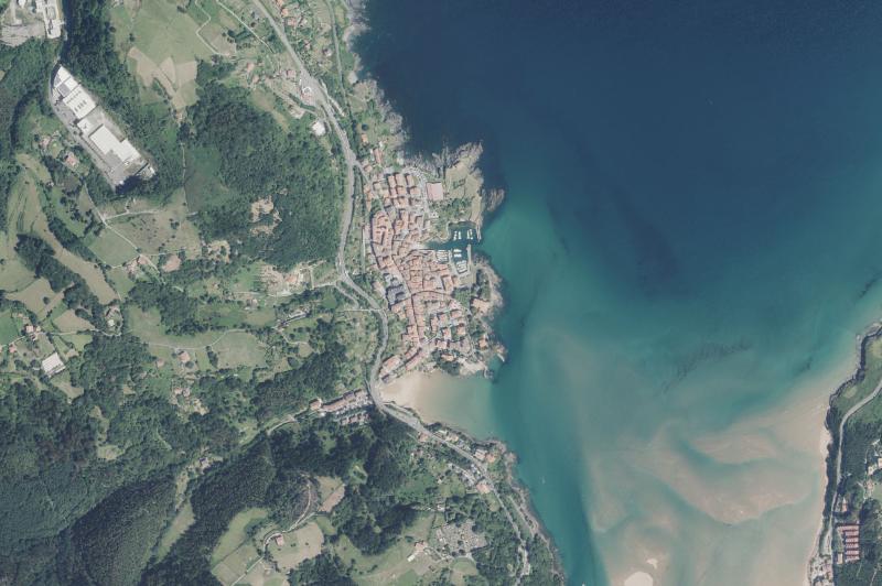Ortofoto actual del núcleo de Mundaka