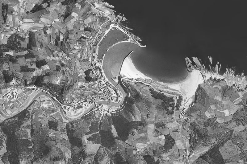 Ortofoto de 1956-1957 del núcleo de Ondarroa