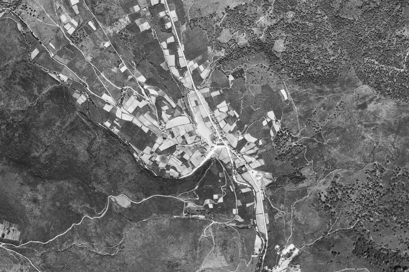 Ortofoto de 1956-1957 del núcleo de Ubide