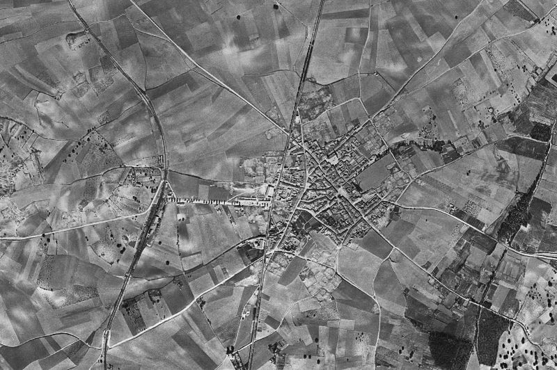 Ortofoto de 1956-1957 del núcleo de Corrales del Vino