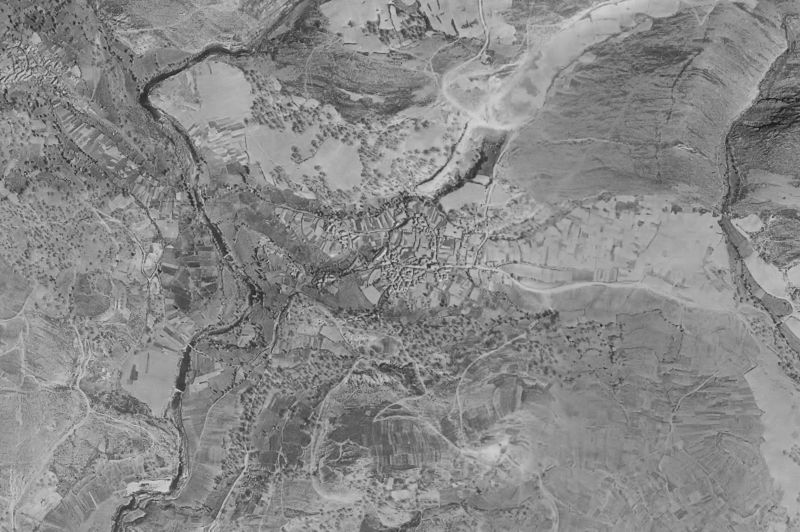 Ortofoto de 1956-1957 del núcleo de Hermisende