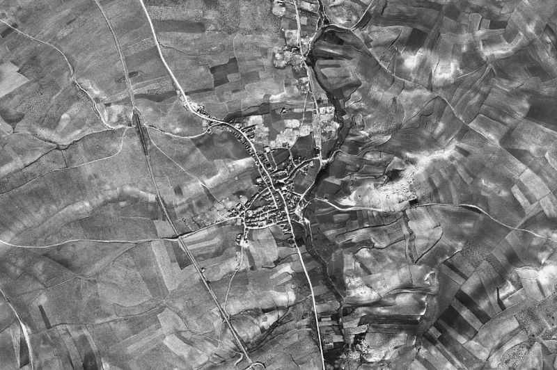 Ortofoto de 1956-1957 del núcleo de La Hiniesta