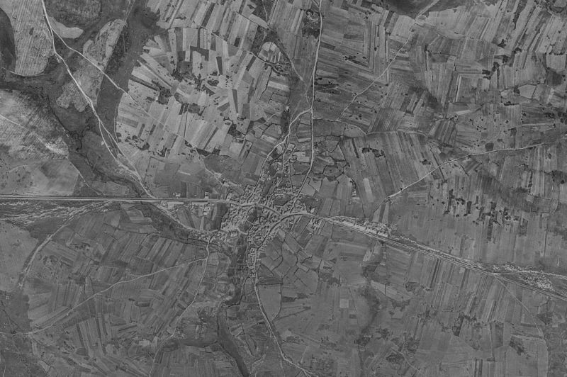 Ortofoto de 1956-1957 del núcleo de Mombuey