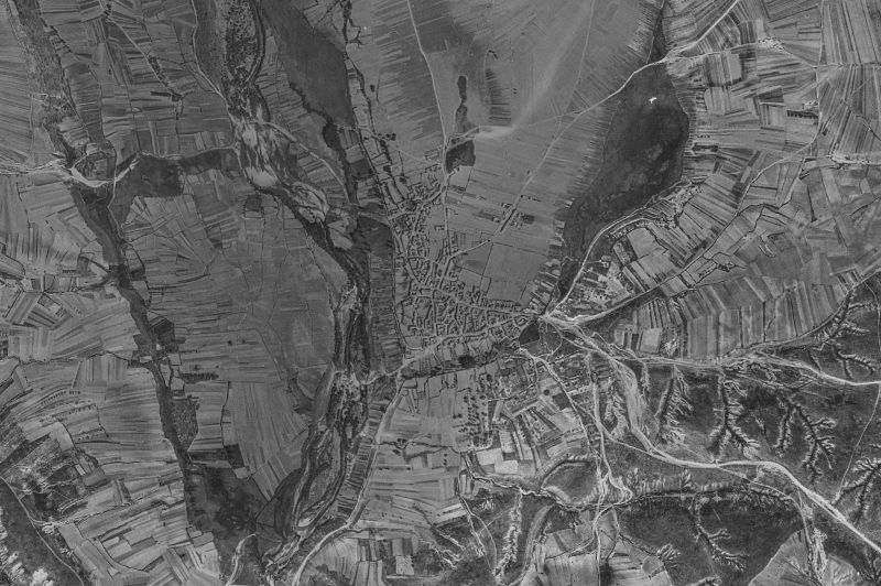 Ortofoto de 1956-1957 del núcleo de Peque