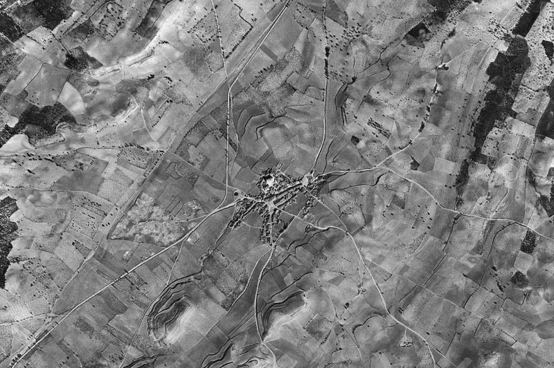 Ortofoto de 1956-1957 del núcleo de Valdefinjas