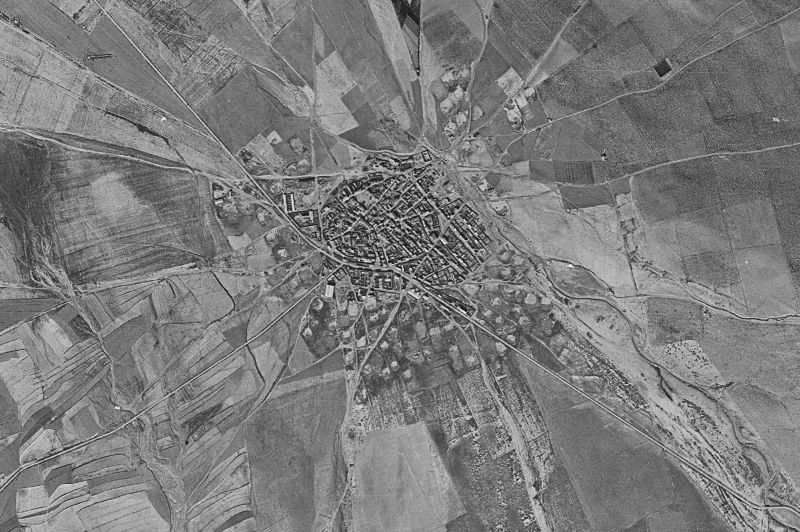 Ortofoto de 1956-1957 del núcleo de Alfamén